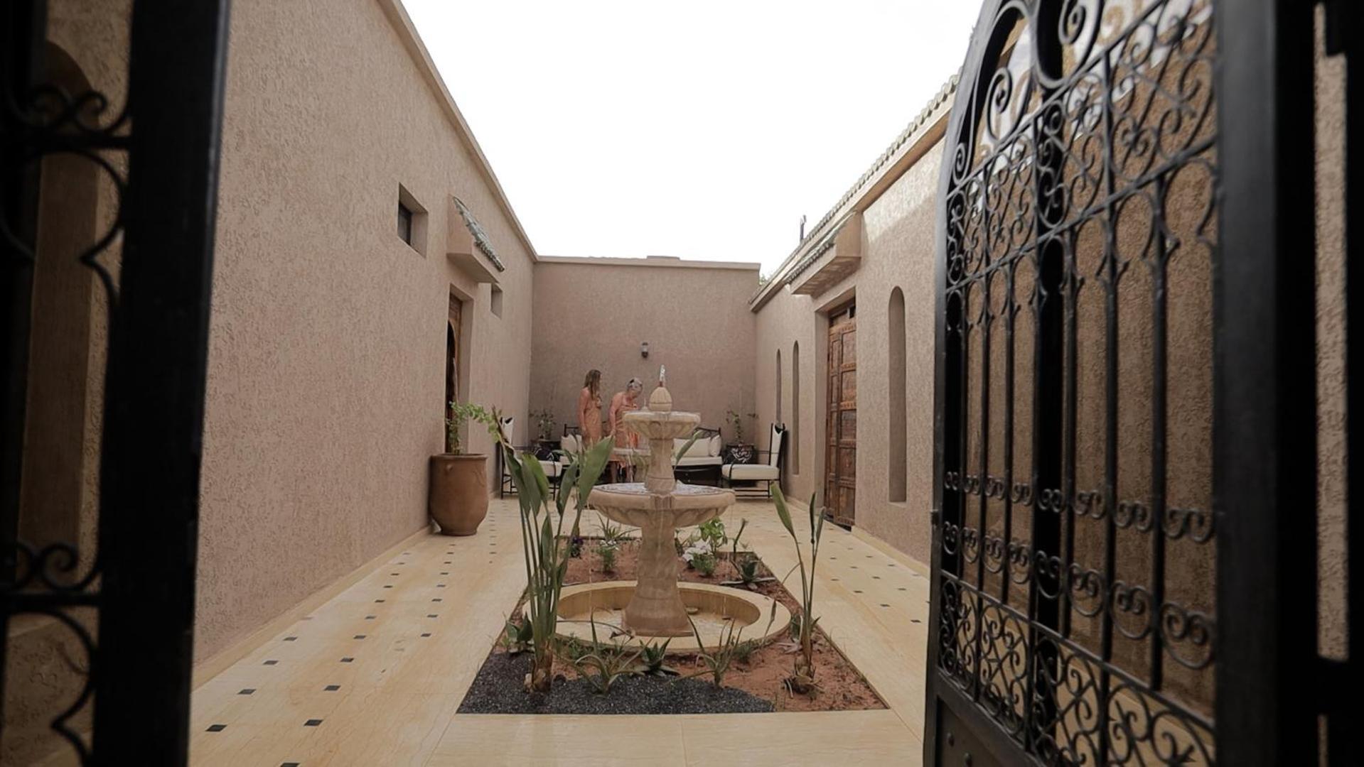 Just V Hotel & Spa Ouled Hassoune Bagian luar foto