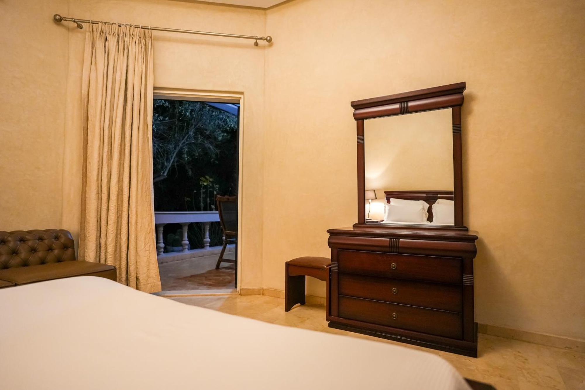 Just V Hotel & Spa Ouled Hassoune Bagian luar foto